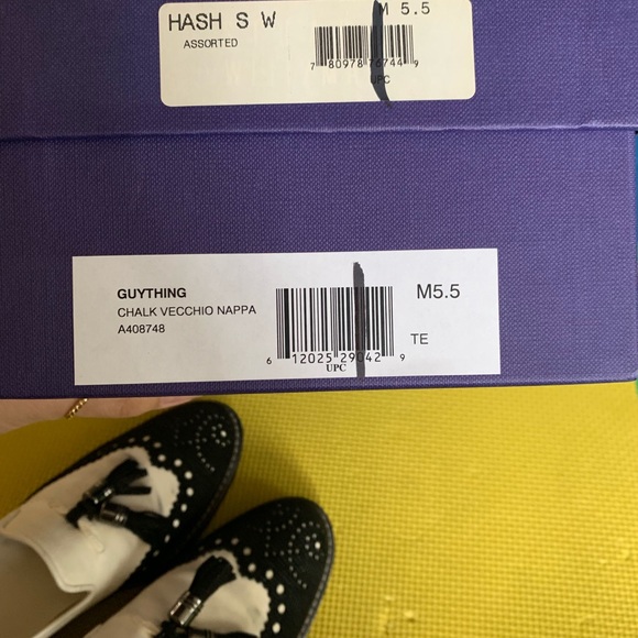 Stuart Weitzman flat shoes - Picture 3 of 3